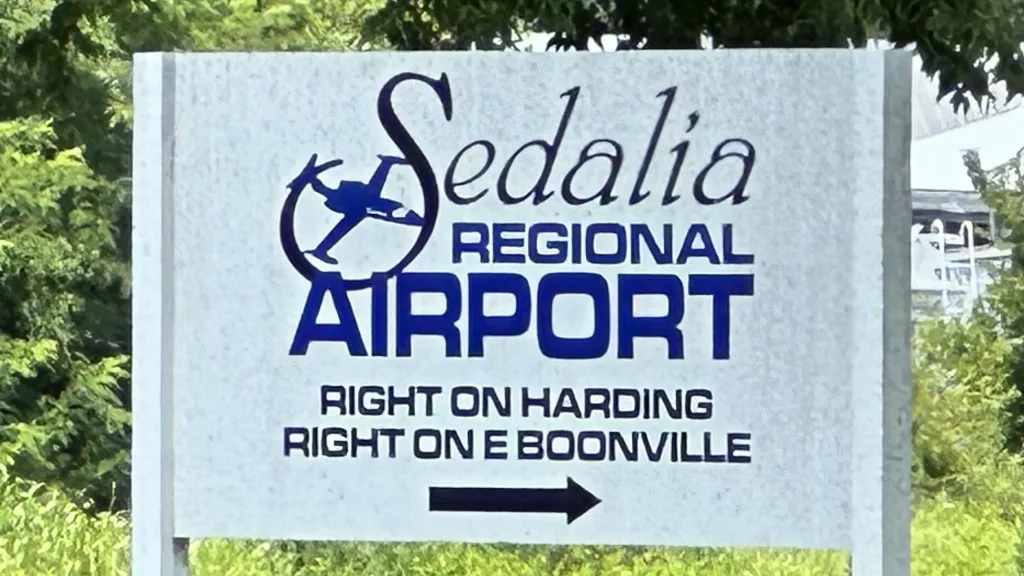 SEDALIA ACCEPTS FEDERAL GRANT TO FUND RUNWAY IMPROVEMENT PROJECT | KMMO ...