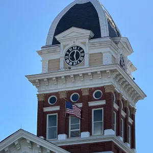 24-1018-salco-courthouse-electric-flag