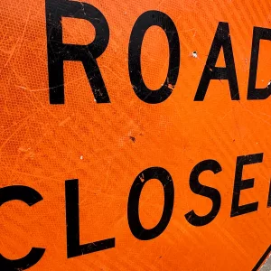 24-0929-xcu-road-closed-sign-in-sedalia