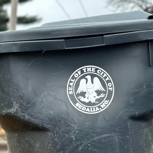 24-1226-sedalia-wheelie-bin