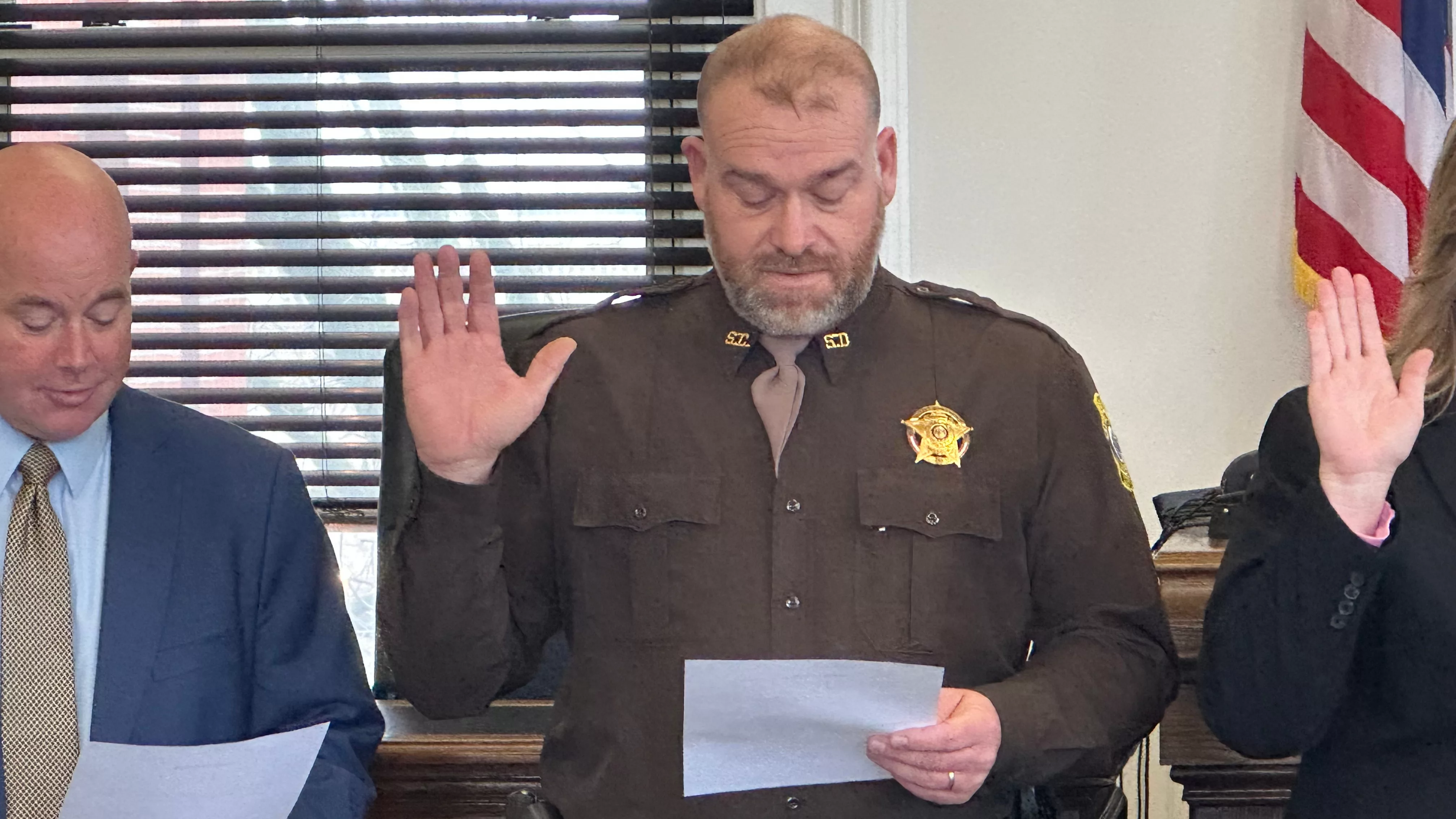 Saline County Sheriff Daniel Kirchhoff takes the oath of office (photo by Kyle Hill, KMMO News)