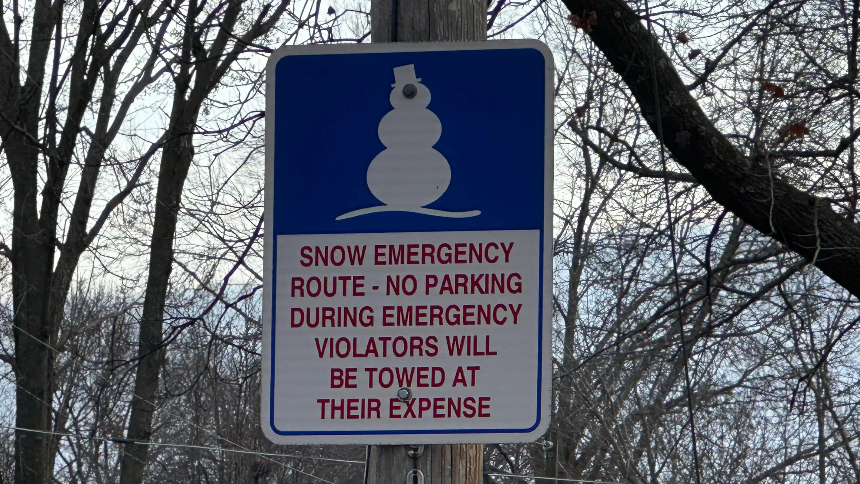 25-0103-snow-emergency-route-sign