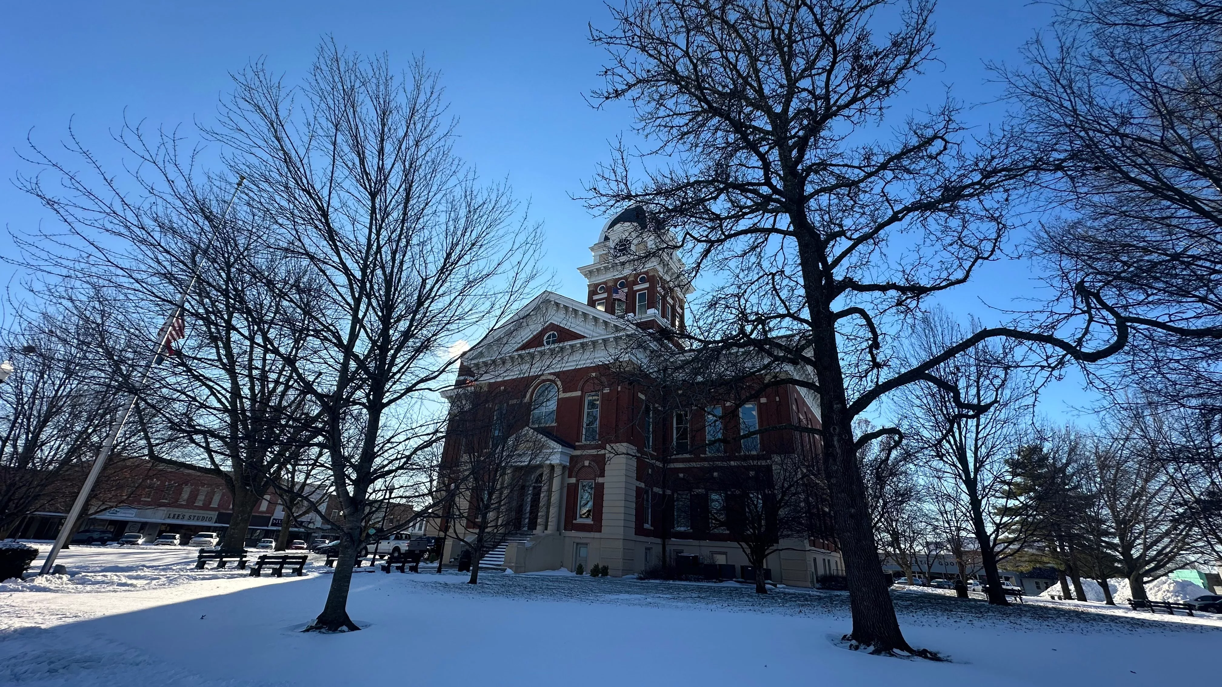 25-0108-salco-courthouse-snowy-shadow