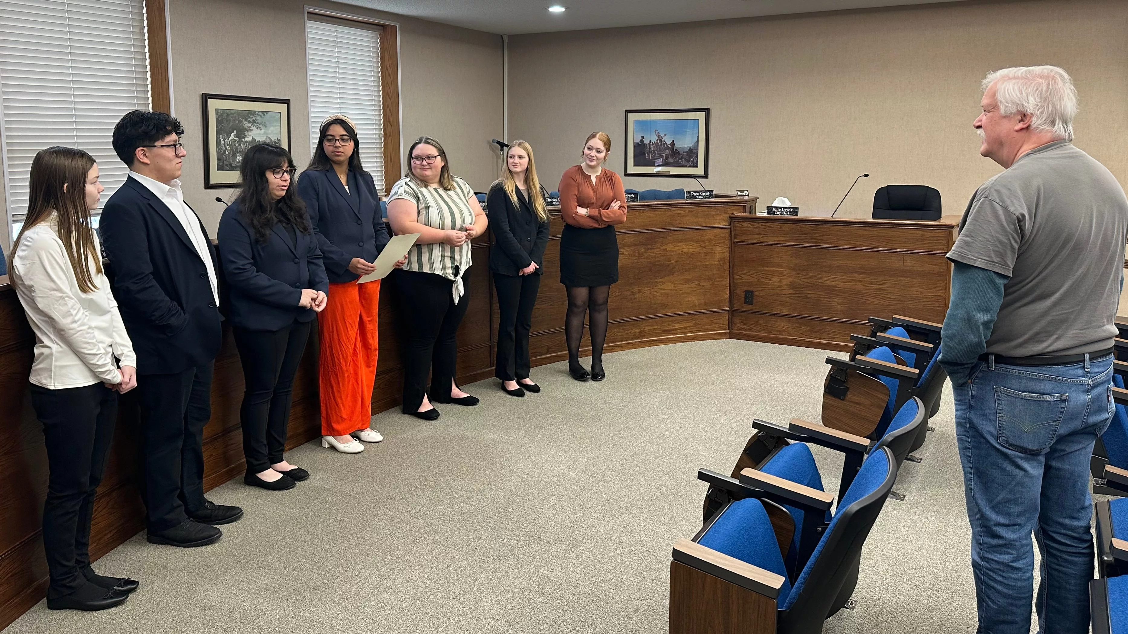25-0210-fbla-chat-at-city-hall