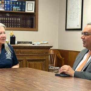 25-0416-malek-visits-with-plattner