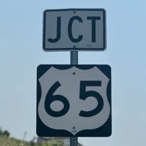 25-0610-jct-us65-sign-east-of-hughesville