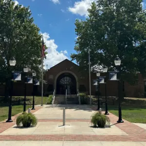 25-0821-sfcc-hopkins-center-entrance