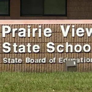25-0828-prairie-view-state-school-sign-out-front