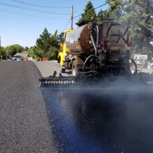asphalt-fresh-oil-coating