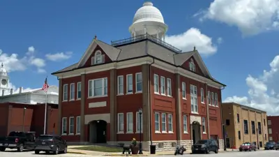 25-0703-lafayette-hall