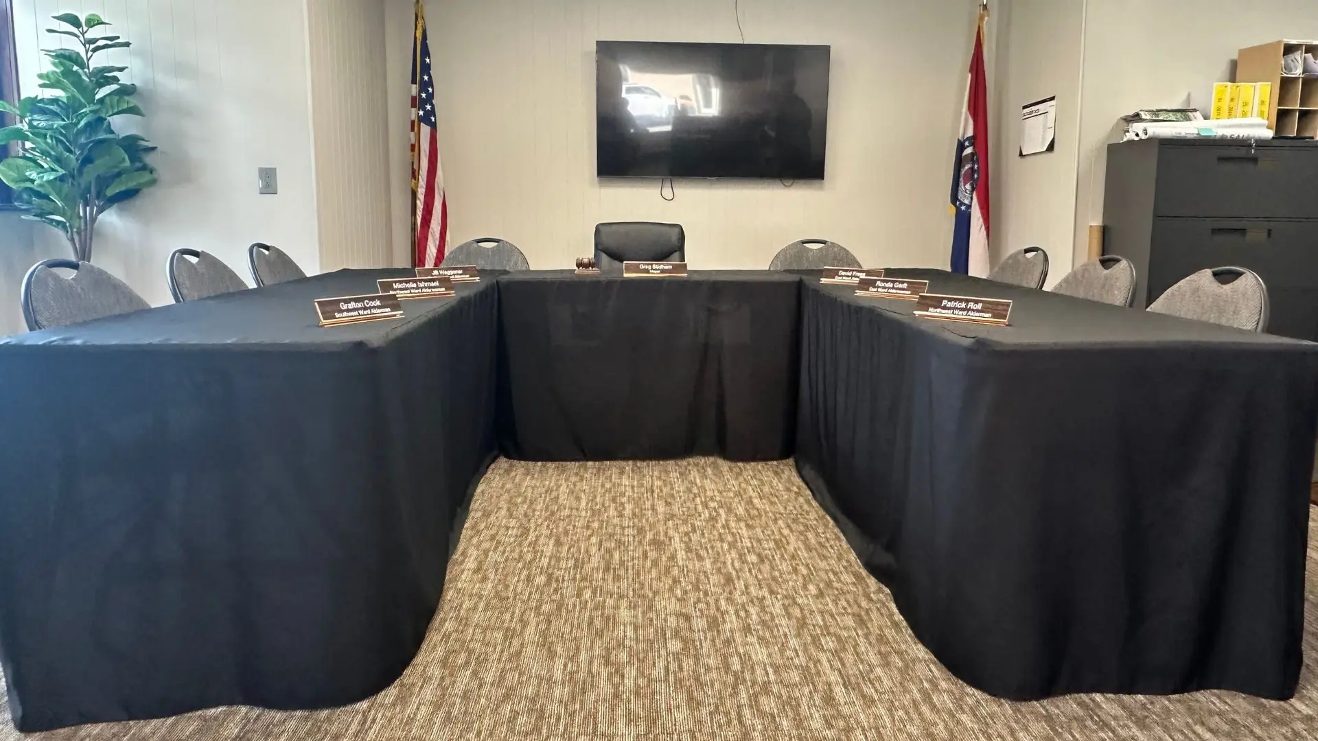 25-1015-fayette-bofa-table