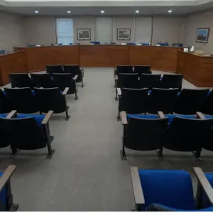 marshall-city-council-empty-chambers