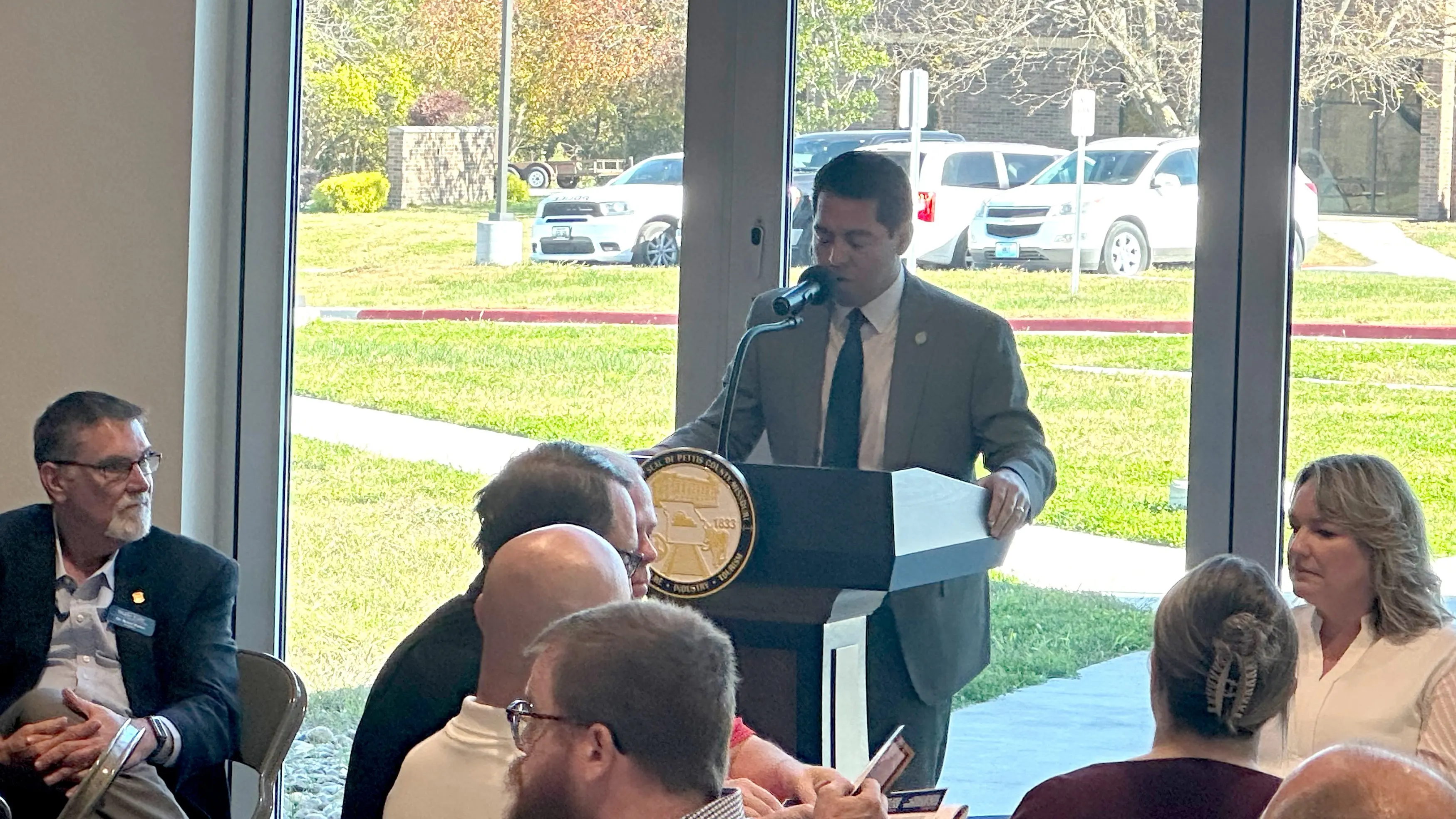 25-1105-baeza-at-podium-ptrpc-at-sfcc