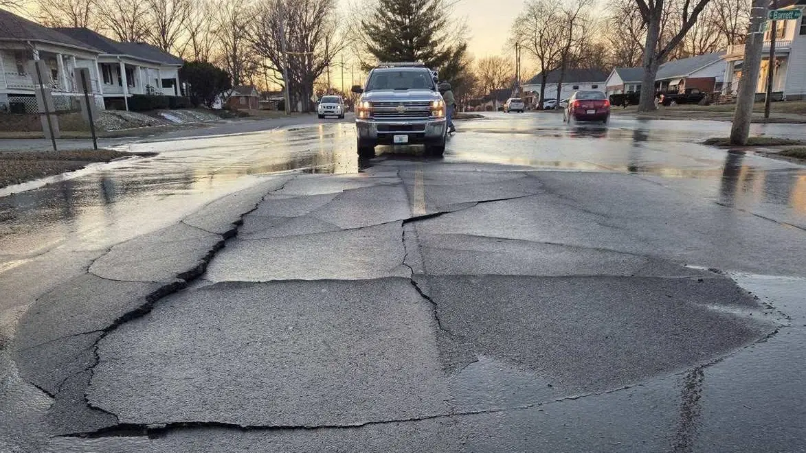 26-0122-west-16th-buckled-water-main-break