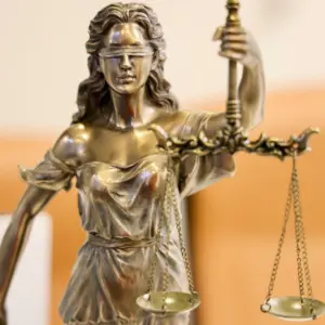 scales-of-justice-statue