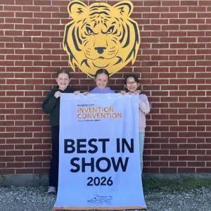 26-0501-orearville-qhk-with-banner-in-front