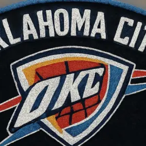OKLAHOMA CITY THUNDER CHENILLE ALL IN RHINESTONES AS PATCH