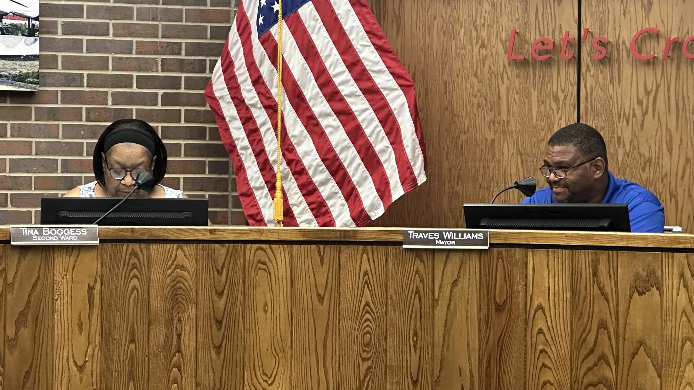 SEDALIA COUNCIL ADOPTS RESOLUTION CENSURING MAYOR WILLIAMS