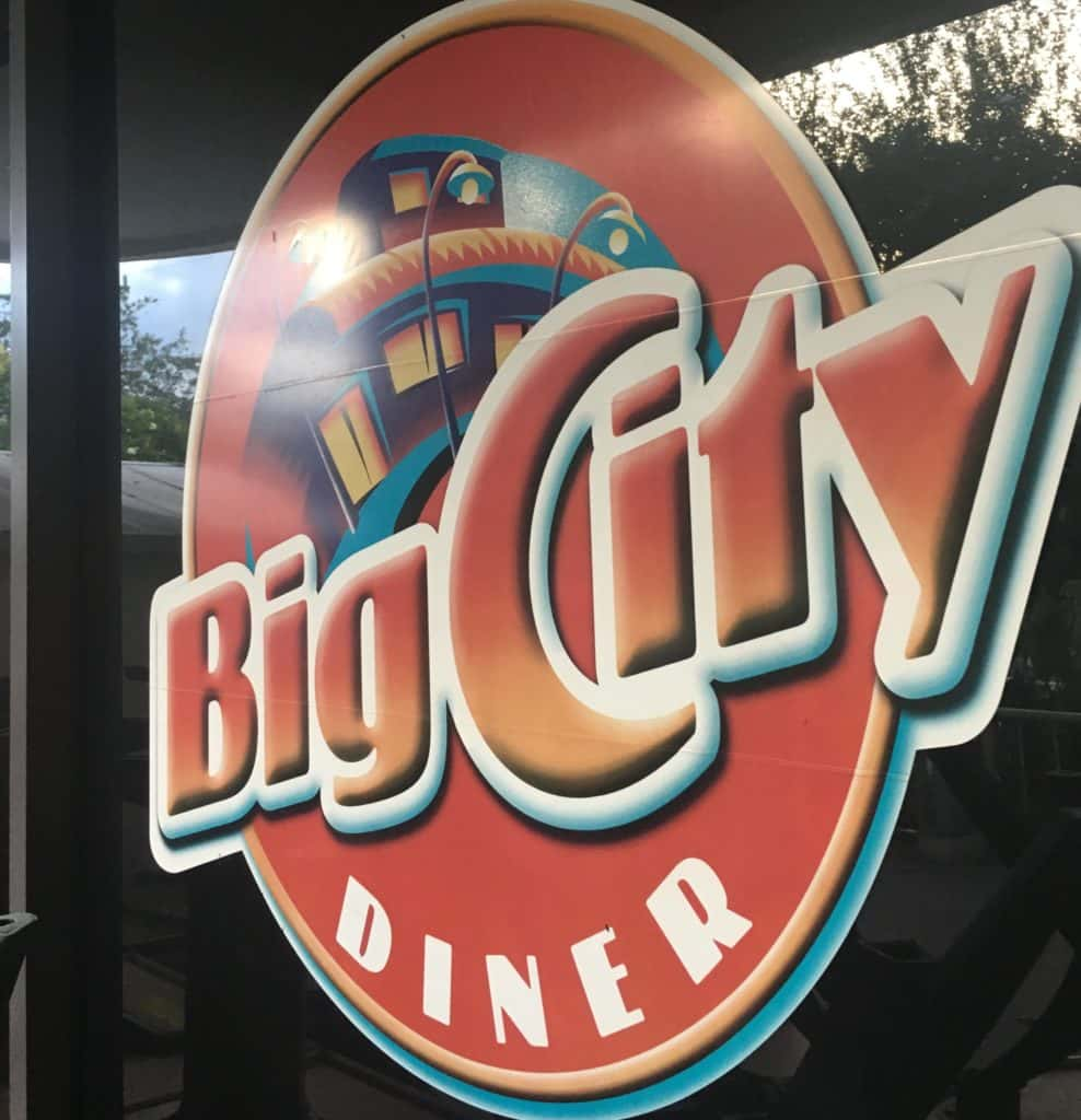 Monday Night Football at Big City Diner – Hawaiian 105 KINE