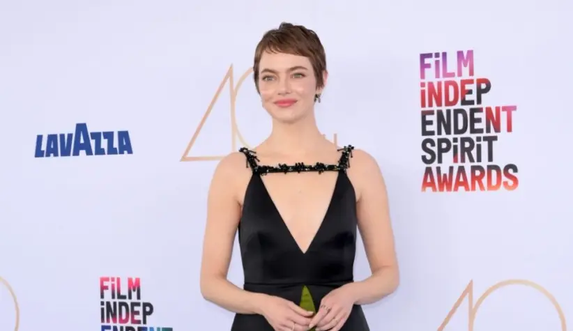 Emma Stone at the 2025 Film Independent Spirit Awards.SANTA MONICA^ USA. February 22^ 2025
