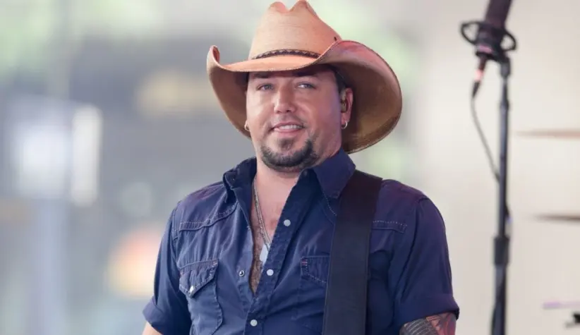 Jason Aldean performs onstage at NBC's 'Today Show' at Rockefeller Plaza July 31^ 2015 in New York City.