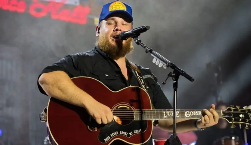 Luke Combs Performs at Bonnaroo Music festival Manchester^ Tennessee USA - 06-12-2025