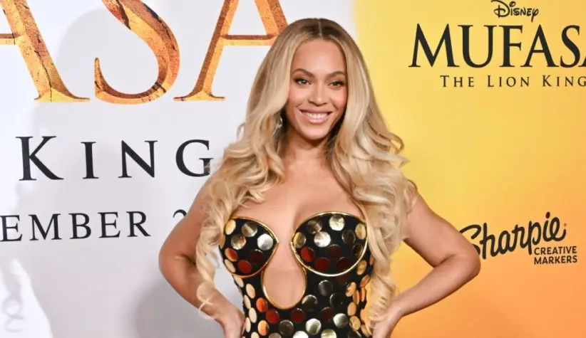 Beyonce arrives for ‘Mufasa: The Lion King’ World Premiere on December 09^ 2024 in Hollywood^ CA