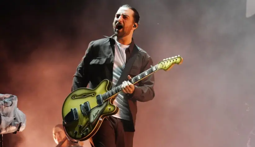 Noah Kahan at the 2024 Soundside Music Festival. Bridgeport^ Connecticut - September 28^ 2024