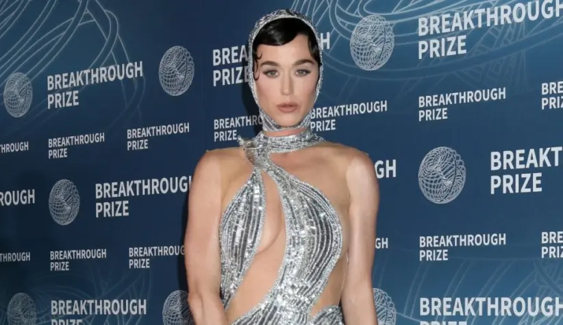 Katy Perry at the 11th Breakthrough Prize Awards at Barker Hanger on April 6^ 2025 in Santa Monica^ CA