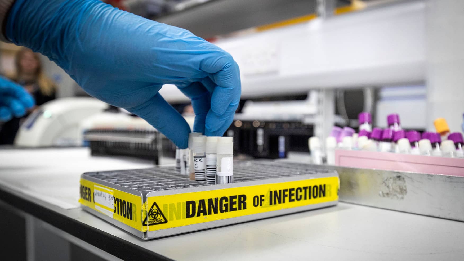 coronavirus-testing-laboratory-in-glasgow-2