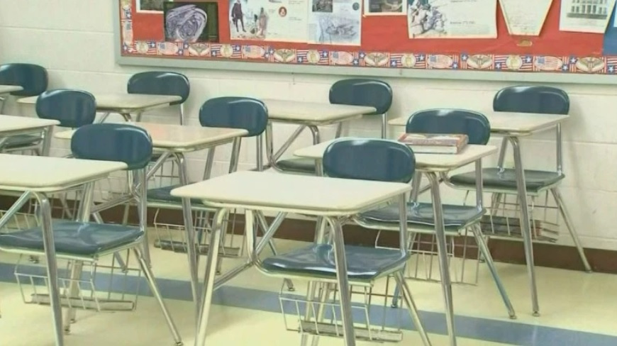 classrooms-middle-school-desks-rcsd-high-school