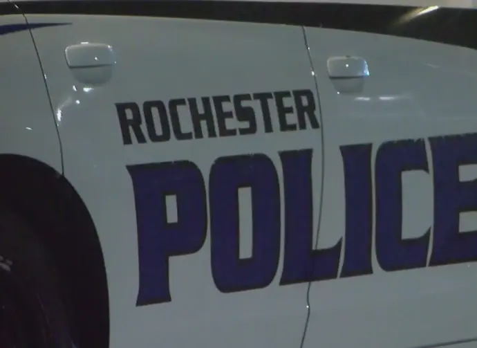 rpd-cops-police-lights-911-sirens-980580639