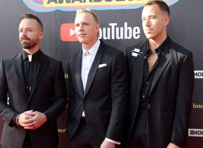 Rufus du sol attends the 2022 ARIA Awards at The Hordern Pavilion on November 24^ 2022 in Sydney^ Australia
