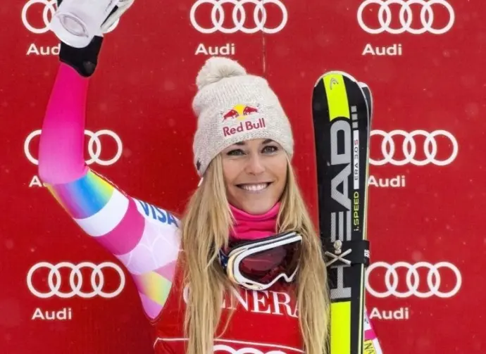 Lindsey Vonn at the 2014 Audi FIS World Cup Super G LAKE LOUISE ALBERTA CANADA ^ DEC 6 2014