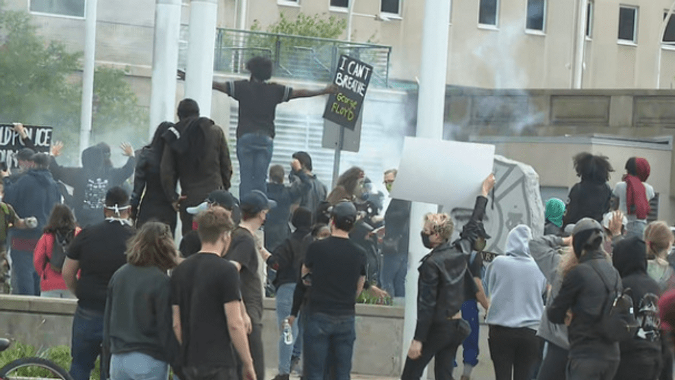 618bbab9-56ad-455f-b28a-a6686371ba64-large16x9_protest