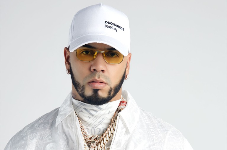 01-anuel-aa-2020-cr-familia-gazmey-billboard-1548-1590610966-768x508