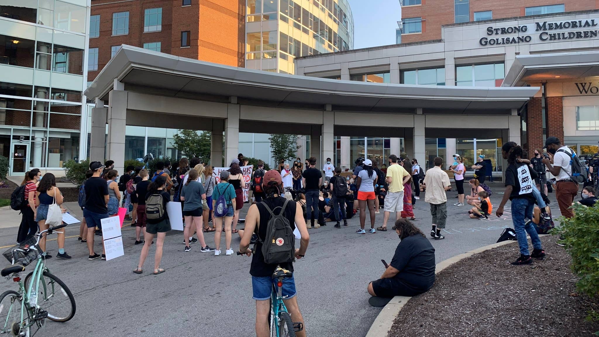 strongmemorialprotest_09272020