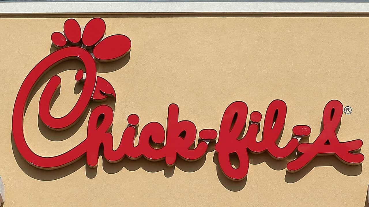 chick-fil-a20restaurant20sign_14429910_ver1-0