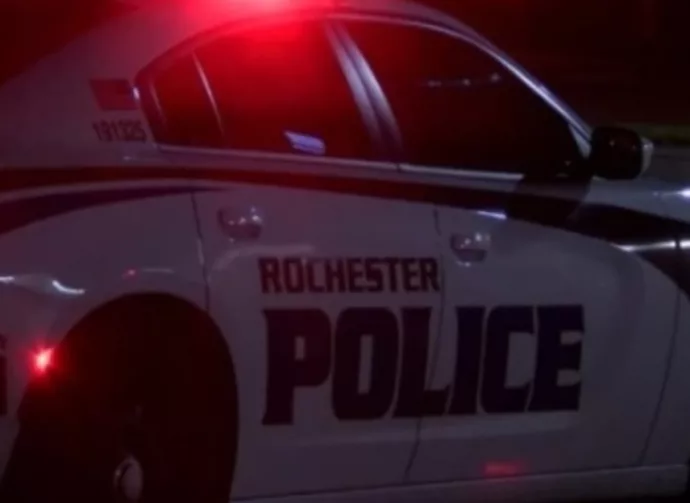 rpd-cops-police-lights-911-2215736