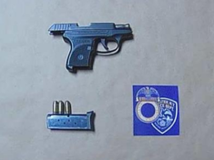 stolen-loaded-handgun366596
