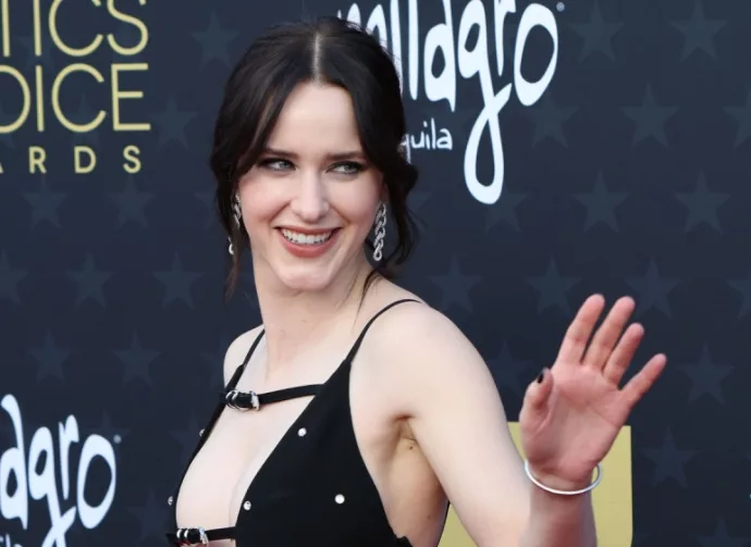 Rachel Brosnahan at the 29th Annual Critics Choice Awards - Arrivals at the Barker Hanger on January 14^ 2024 in Santa Monica^ CA