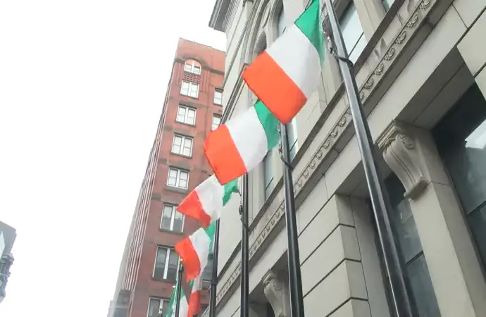 irish-flag-raising437519