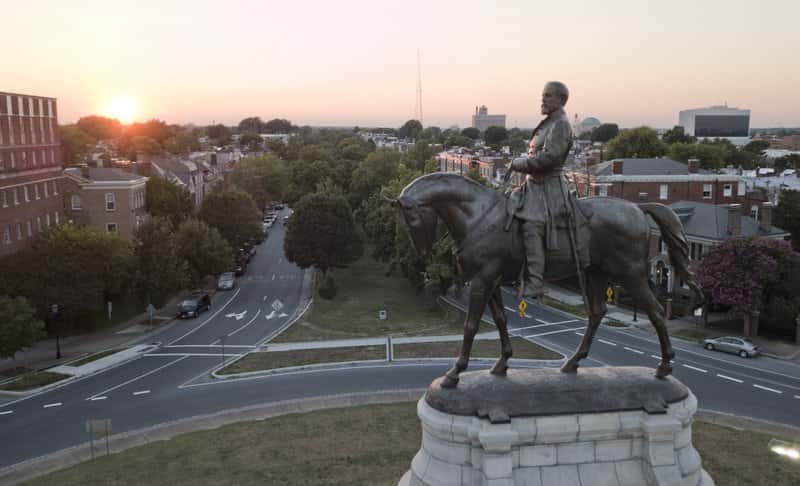 lee-statue-hearing-jpeg