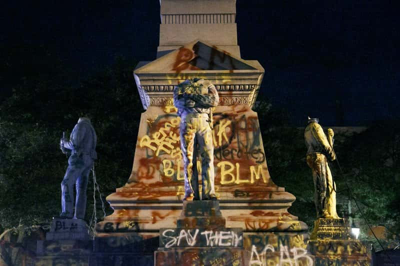 portsmouth-statues-damaged-jpeg