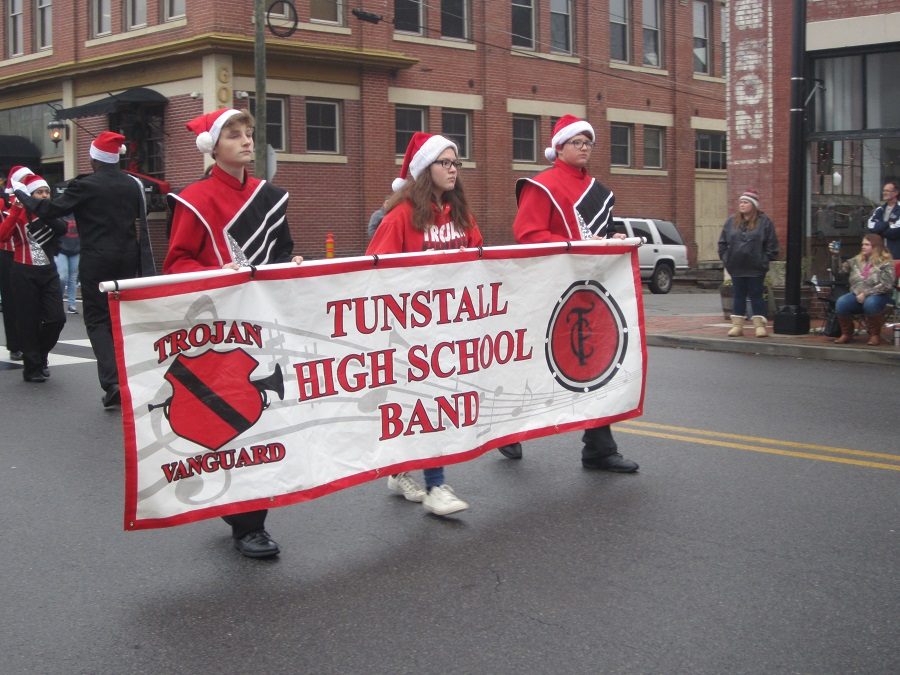 Danville Christmas parade canceled due to COVID concerns 103.3 WAKG