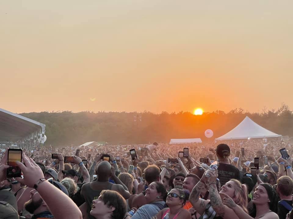 blue-ridge-rock-festival-fans-2jpg-jpg-3