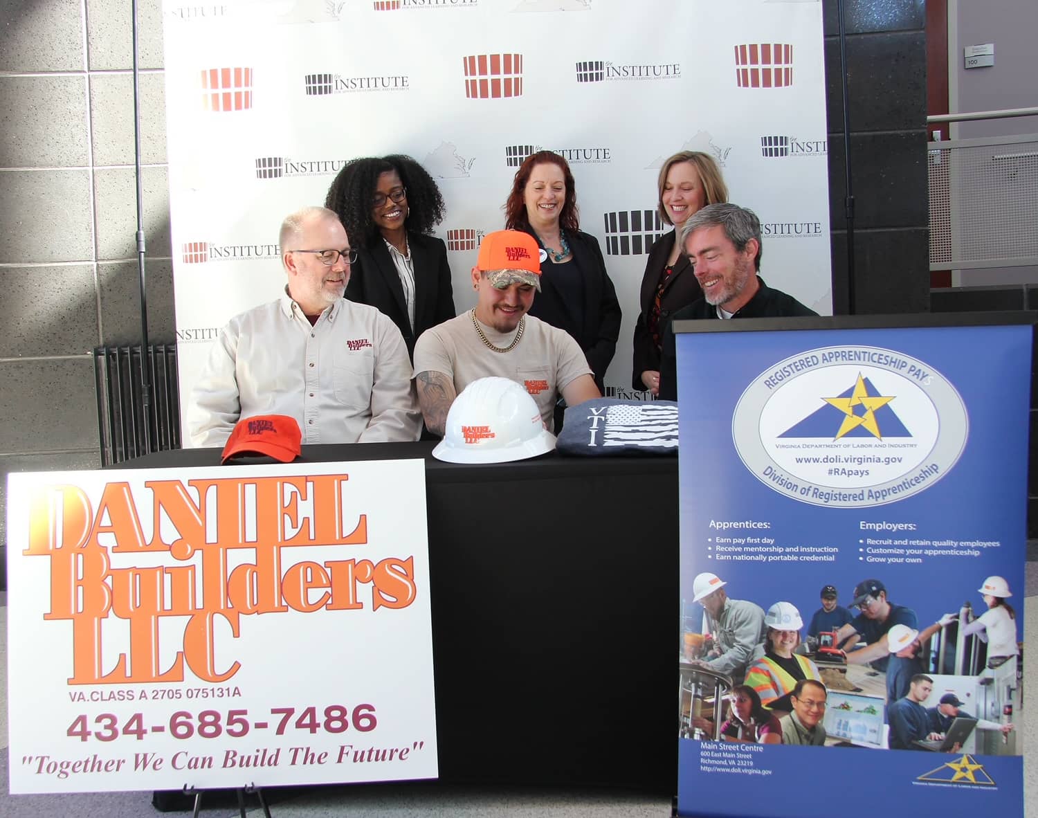daniel_builders_apprenticeship_signing-jpg