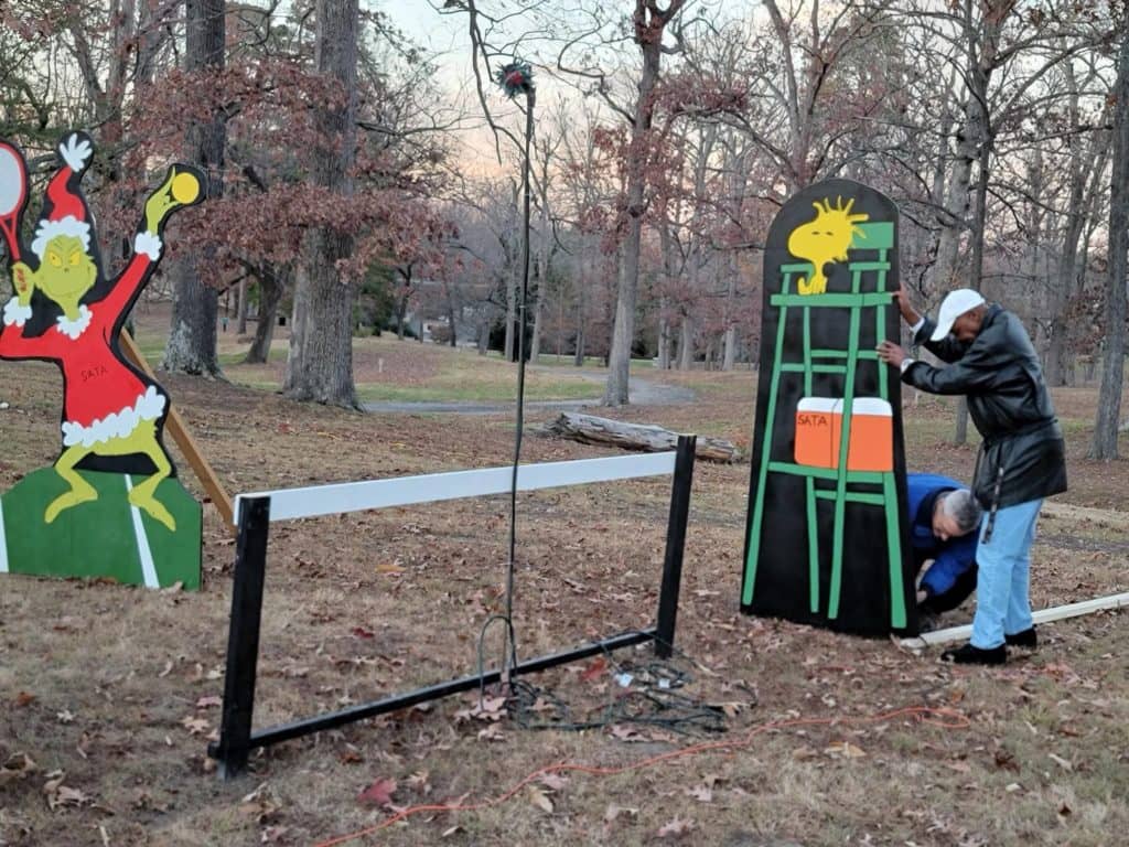 Danville Parks and Rec to Host Community Holiday Light Show 103.3 WAKG