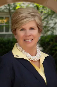 Averett President Receives 2024 Virginia Women in Leadership Award from ...