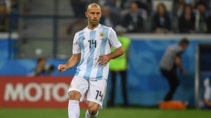 Javier Mascherano of Argentina controls the ball during the 2018 FIFA World Cup Russia group D match between Argentina and Croatia at Nizhny Novgorod Stadium NIZHNIY NOVGOROD^ RUSSIA - JUNE 21